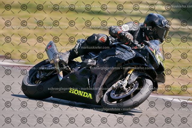 26bt05-0884 | markuskiefer.com - Realisiert mit Pictrs.com