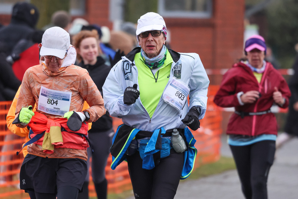 top-top.de-20260104-184 | Foto, Video, Fotografie, Videografie, Fotobox, DJ, Discjockey, Musik, Musikbox, Veranstaltung, Photobooth, Amazon, Ebay, Buchtipp, Bestseller, Autor, Verlag, Buch, Wesel, Hamminkeln, NRW, Dinslaken, Rees, Drohne, Hochzeit, Party, Fotobox, Wesel, Fotograf