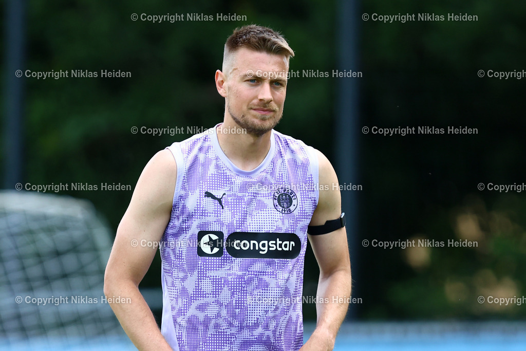 NH_FCStPauli_Training_11072025 | #5 Hauke Wahl (FC St. Pauli)Fußball I Herren I Training I Saison 2025-2026 I FC St. Pauli I 11.07.2025 I Trainingszentrum FC St. Pauli