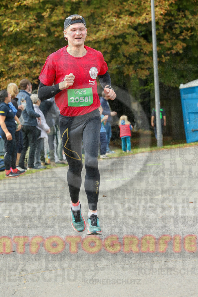 220925_1314_EX1_0272 | Sportfotografie im Rhein-Sieg Kreis, Köln, Bonn, NRW, Rheinland Pfalz, Hessen, etc. Unser Tätigkeitsfeld umfasst den Laufsport vom Volkslauf über den Marathon, Duathlon, Triathon bis zum Ultralauf wie Kölnpfad Ultra oder Schindertrail.