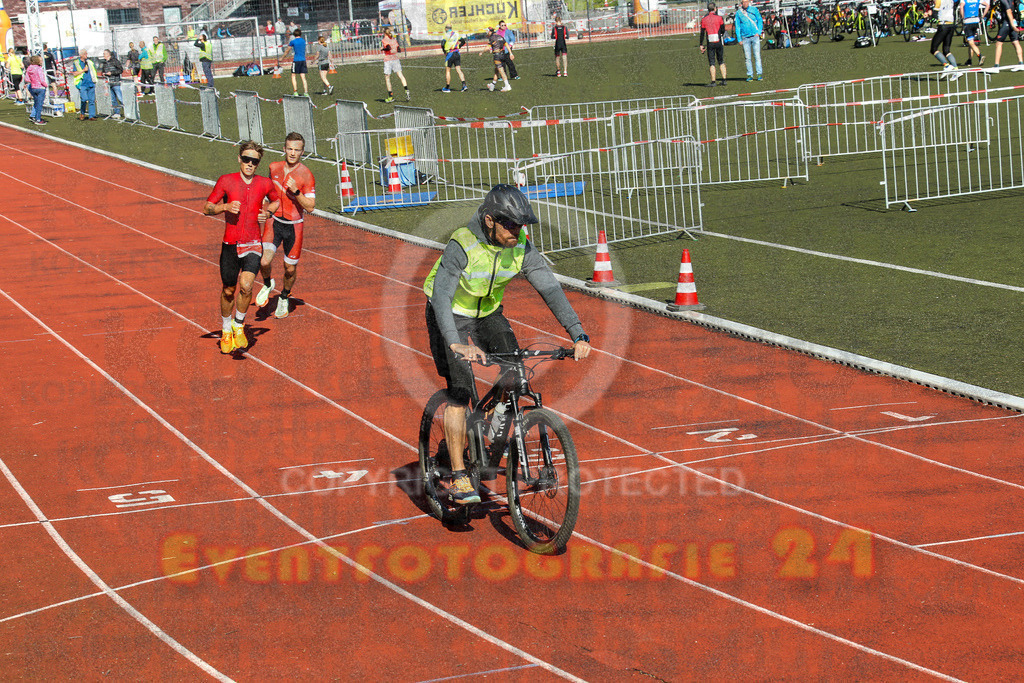 220424_0946_EX1_4014 | Sportfotografie im Rhein-Sieg Kreis, Köln, Bonn, NRW, Rheinland Pfalz, Hessen, etc. Unser Tätigkeitsfeld umfasst den Laufsport vom Volkslauf über den Marathon, Duathlon, Triathon bis zum Ultralauf wie Kölnpfad Ultra oder Schindertrail.