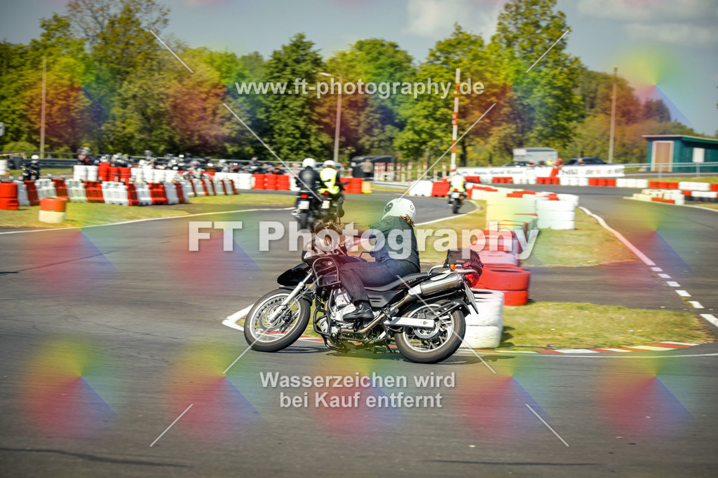 OBK_Mai_Martina_Markus-10532 | Hier findet Ihr Bilder von Touristenfahrten auf der Nürburgring Nordschleife oder von anderen Veranstaltungen die ich besucht habe. Viel Spass beim Durch Schauen 