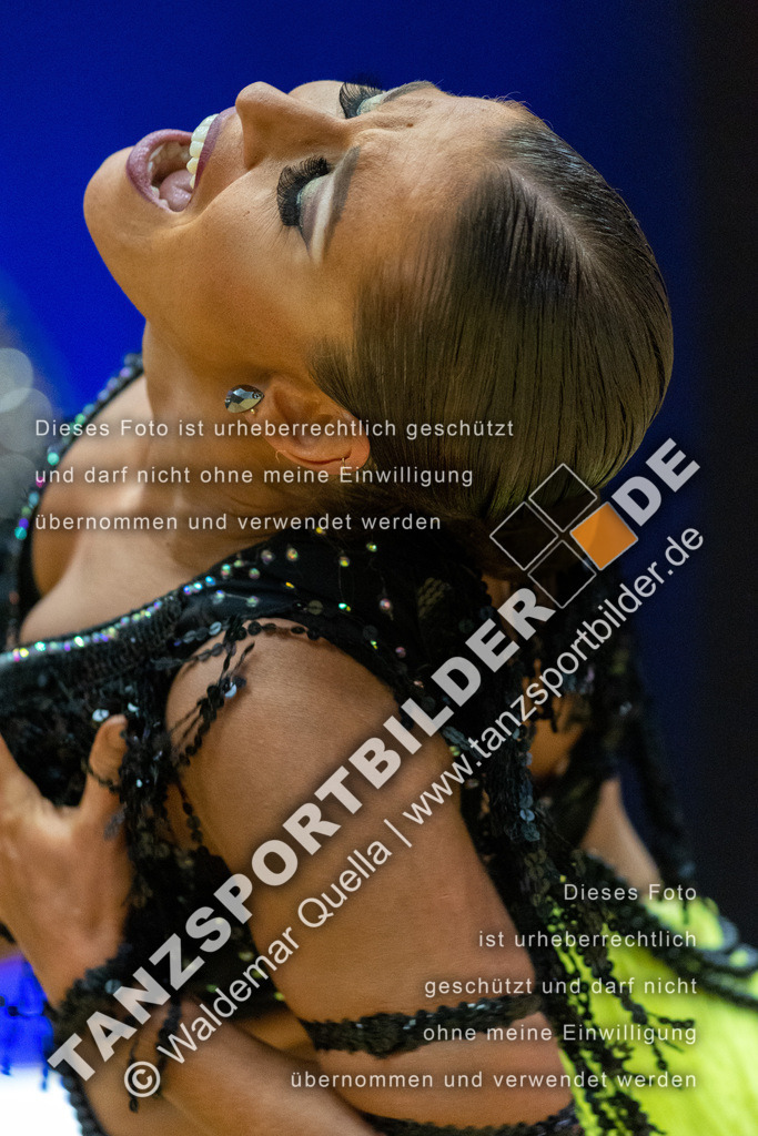 20230114-02247 | Hier finden Sie Tanz Bilder vom Latein und Standard Formationen tanzen. Sportbilder vom Tanzsport. Schöne Fotos und von Weltmeisterschaft, Europameisterschaft, Bundesliga, Regionalliga, Oberliga und Landesliga sowie von GOC Stuttgart, DanceComp, WM Bremen