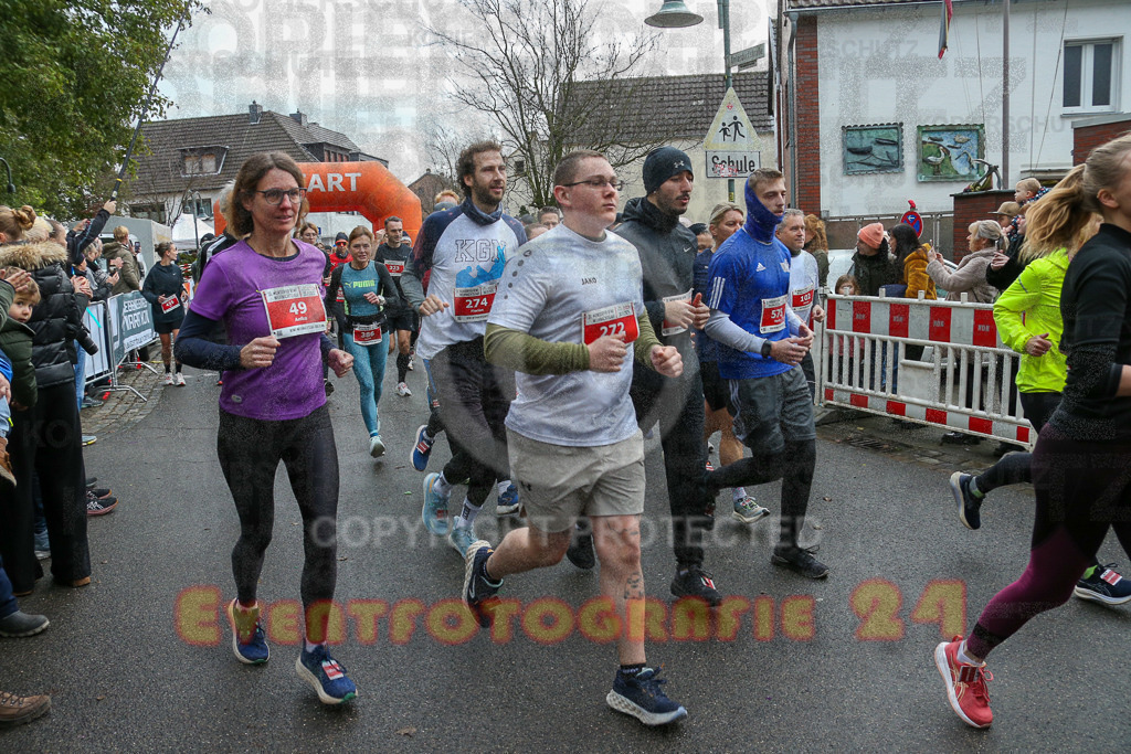 251130_1133_EX1_8018 | Sportfotografie im Rhein-Sieg Kreis, Köln, Bonn, NRW, Rheinland Pfalz, Hessen, etc. Unser Tätigkeitsfeld umfasst den Laufsport vom Volkslauf über den Marathon, Duathlon, Triathon bis zum Ultralauf wie Kölnpfad Ultra oder Schindertrail.