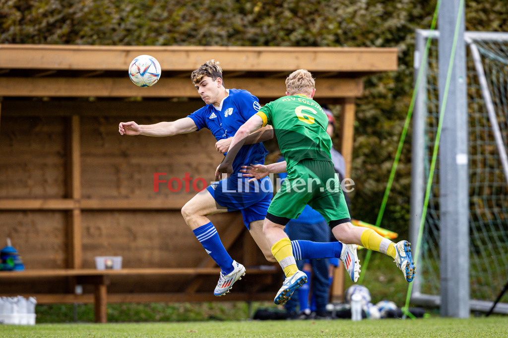 ASV Eglfing gegen SG SV Eberfing/SV Söchering | Fußball Herren A-Klasse Gruppe 5 Zugspitze 2025/26 10. Spieltag, ASV Eglfing gegen SG SV Eberfing/SV Söchering, 20251005,Zweikampf,2025-10-05 in Eglfing (Sportanlage Eglfing), Florian FORTMAIER (ASV Eglfing 6), Hugo Andreu MORANT (SG SV Eberfing/SV Söchering 7)Copyright: WolfgangxLindner www.foto-lindner.de