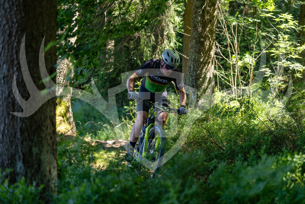 _DSC5929 | Fotogalerie der Treibjagd im Dunkelwald - Dein MTB Etappenrennen im Erzgebirge - Realisiert mit Pictrs.com