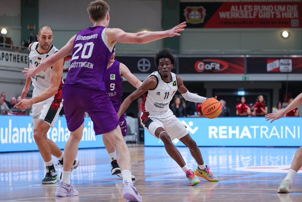 Pro A BAYER GIANTS vs BG Göttingen-138 | Fotos von Basketballspielen aus dem Raum NRW fotografiert von Gero Mueller-Laschet und Daniel Schaefer - Realisiert mit Pictrs.com