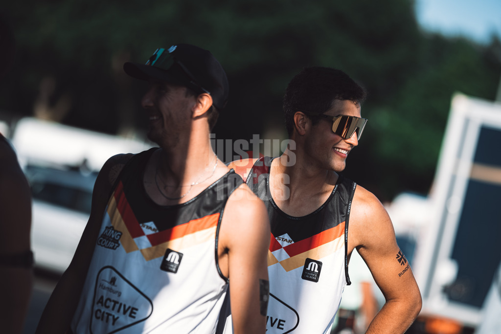Beachvolleyball | Männer | Queen and King of the Court | Hamburg | 01.06.2024 | v.l. Lukas Pfretzschner und Sven Winter