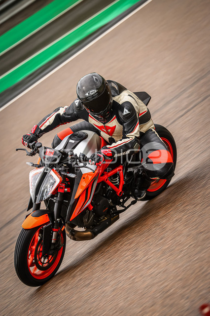 0018-260612SR-030_18 | Deine Full-Service-Agentur für ✔️Videoproduktionen und ✔️Motorsportfotografie Jetzt Angebot anfragen!