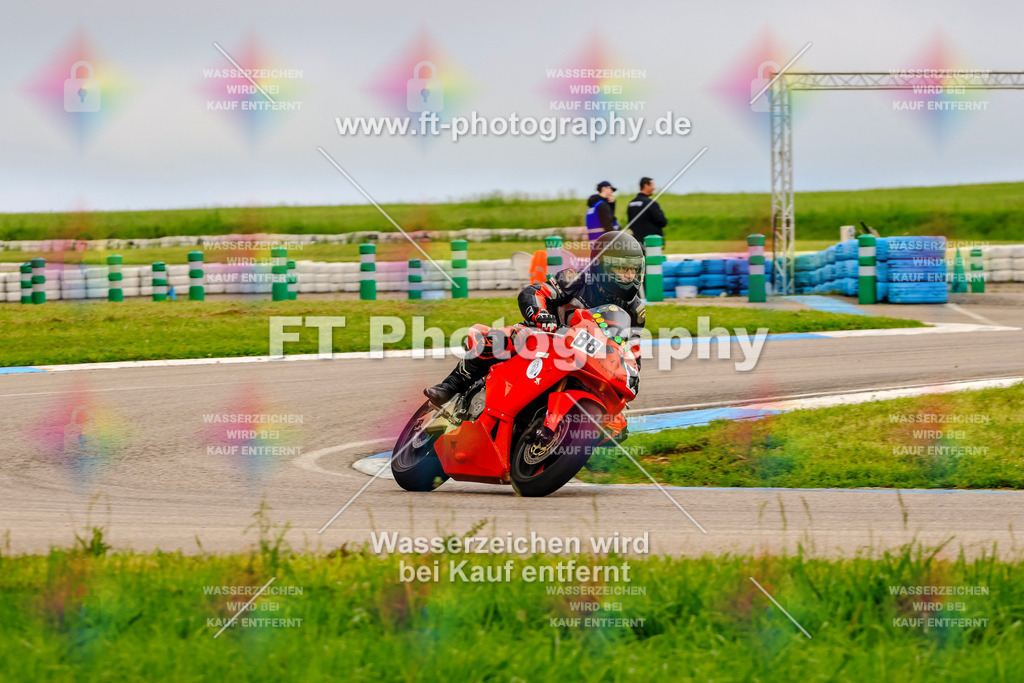 MotoTeam-8049 | Hier findet Ihr Bilder von Touristenfahrten auf der Nürburgring Nordschleife oder von anderen Veranstaltungen die ich besucht habe. Viel Spass beim Durch Schauen 