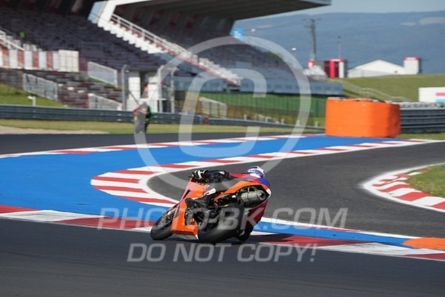 2024_08_11_PBK_32600 | Sportfotografie; SlowMotion; Video; Rennstrecke; Hafeneger; Speer; Racing; RSE; BMW; CBO; Trackday; Motorsportarena; Hockenheimring; Brno; Most; Barcelona; Valencia