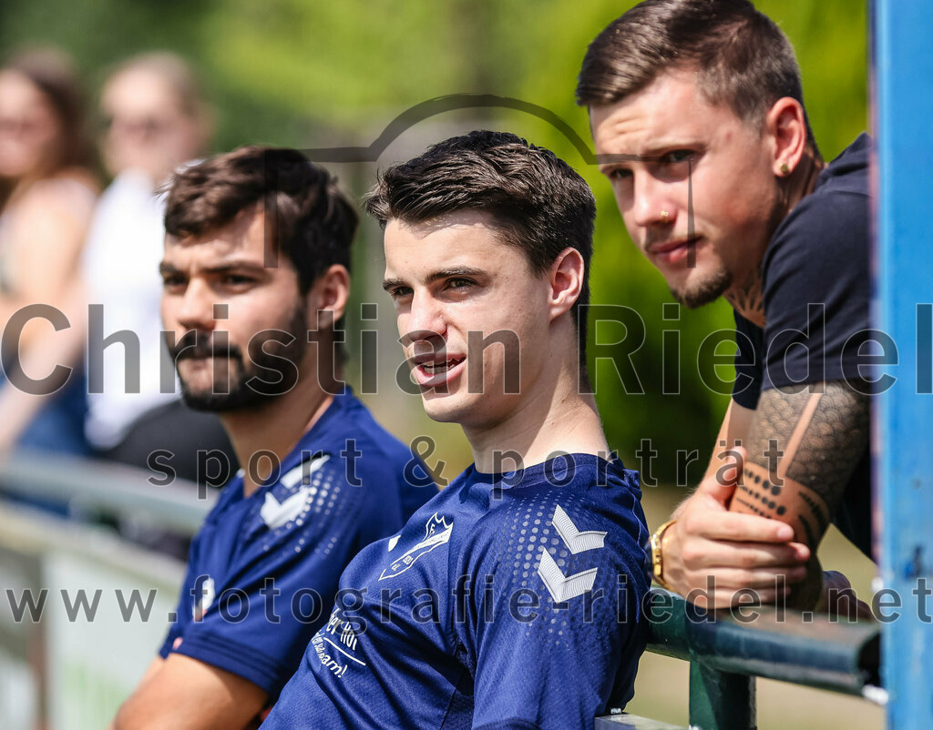 2023-07-22_113_FC_Langengeisling_gegen_VfB_Eichstaett_II | Erding, Deutschland, 22.07.2023:
Fußball, Bezirksliga Oberbayern Ost 2023 / 2024, Testspiel, FC Langengeisling gegen VfB Eichstätt II, Endergebnis: 3:2

Paul Bucher (FC Langengeisling, #18)

Foto: Christian Riedel / fotografie-riedel.net
