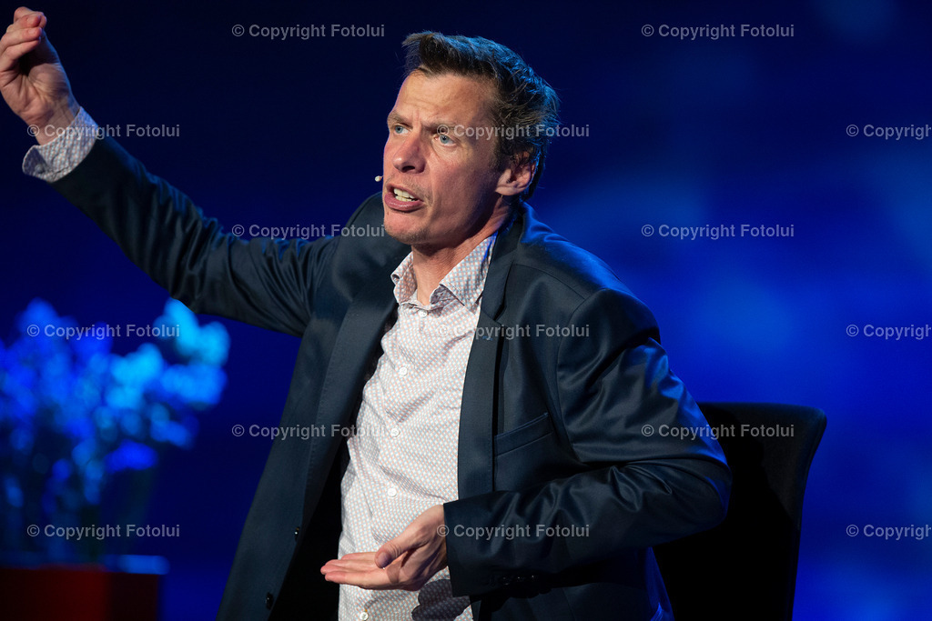 OBERBANK_53 | EIN DANK AN DIE PFLEGEKRAEFTE KABARETT MIT KLAUS ECKEL 02.06.2022 OBERBANK DONAU-FORUM LINZ IM BILD: KLAUS ECKEL. FOTO:FOTOLUI/OBERBANK