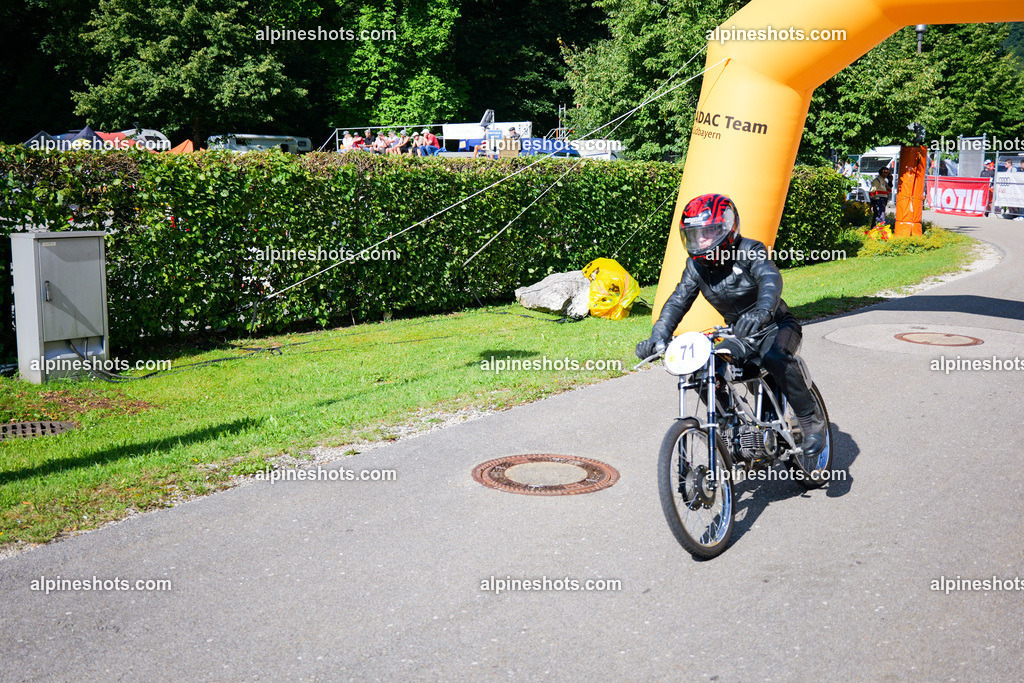 P1025780 | Erleben Sie atemberaubende, hochqualitative Fotos Ihrer Fahrt entlang der malerischen Alpenstraßen. Besuchen Sie alpineshots.com, um professionelle Aufnahmen Ihrer unvergesslichen Reise zu finden und zu kaufen - Realisiert mit Pictrs.com