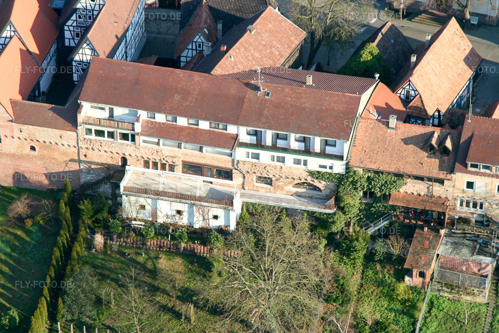 Luftbild: Fachwerkhaus- und Mehrfamilienhaus im Altstadtbereich und Innenstadtzentrum Am Hinterstädel in Jockgrim im Bundesland Rheinland-Pfalz in Deutschland. Foto: IMG_0361.jpg vom 10.12.2005 durch Werner Riehm/FLY-FOTO.de