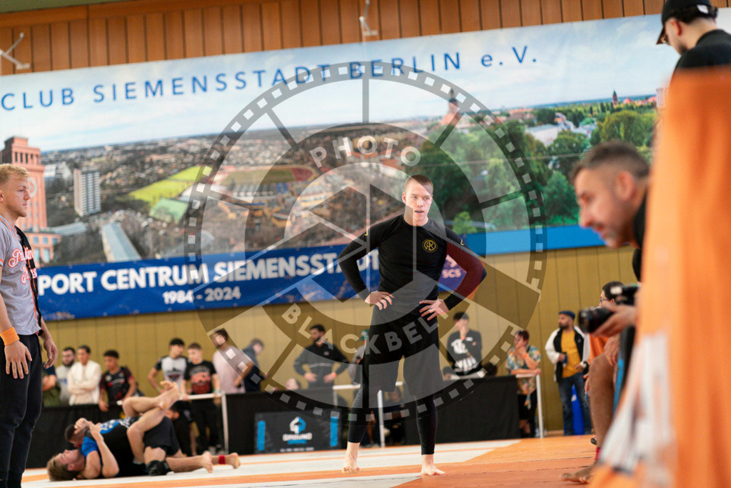 20240915PBB3211 | Athletes compete during the Grappling Industries’ grappling and Brazilian jiu-jitsu competition in Berlin, on September 15, 2024.