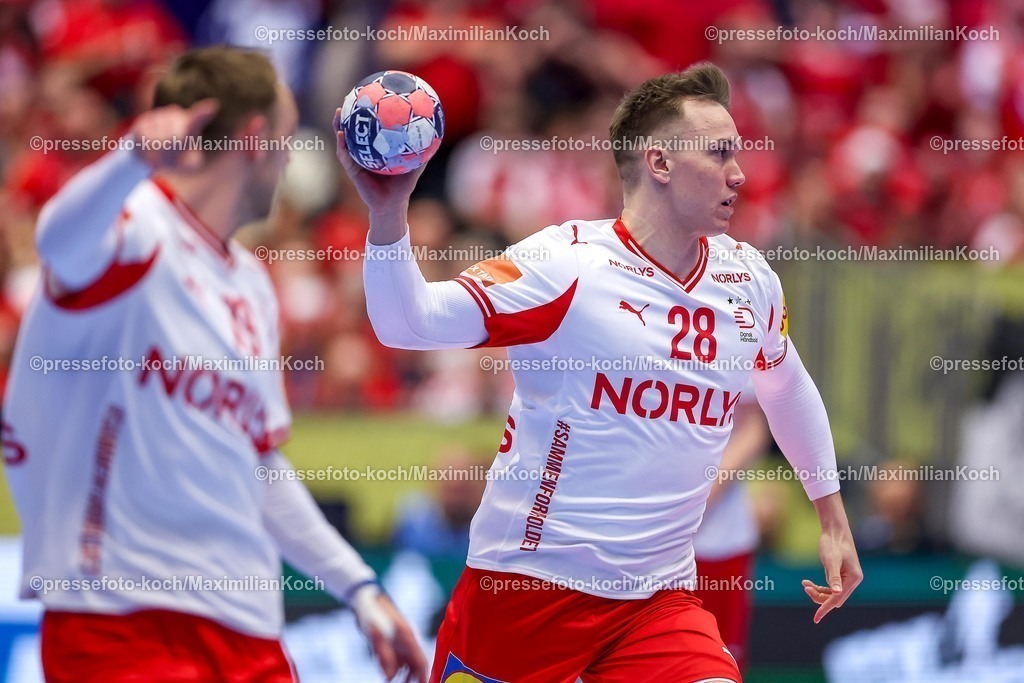 EHF22012603156 | 22.01.2026, Handball, Men's EHF EURO 2026, Frankreich - Dänemark, Jyske Bank Boxen in Herning, Dänemark, Main Round:  Lasse Bredekjaer Andersson (Denmark #28)