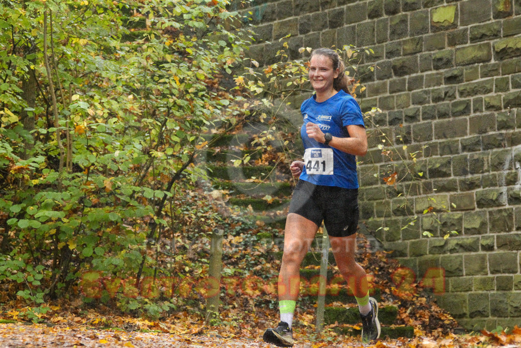 241027_1223_EV4_6692 | Sportfotografie im Rhein-Sieg Kreis, Köln, Bonn, NRW, Rheinland Pfalz, Hessen, etc. Unser Tätigkeitsfeld umfasst den Laufsport vom Volkslauf über den Marathon, Duathlon, Triathon bis zum Ultralauf wie Kölnpfad Ultra oder Schindertrail.