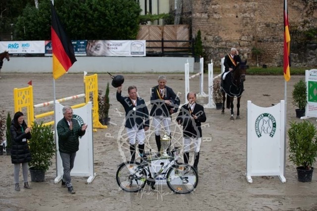 2B4A3348 | pixelfaenger - Realisiert mit Pictrs.com