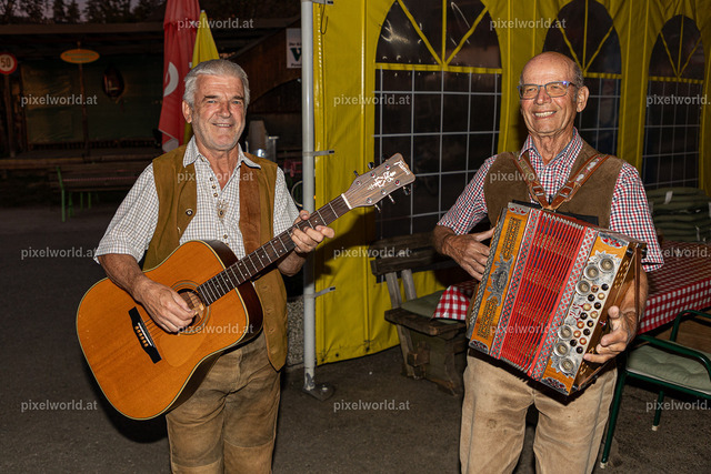 Delegation aus Bamberg beim Gasthaus Wadl | Bildershop von pixelworld.at - Realisiert mit Pictrs.com