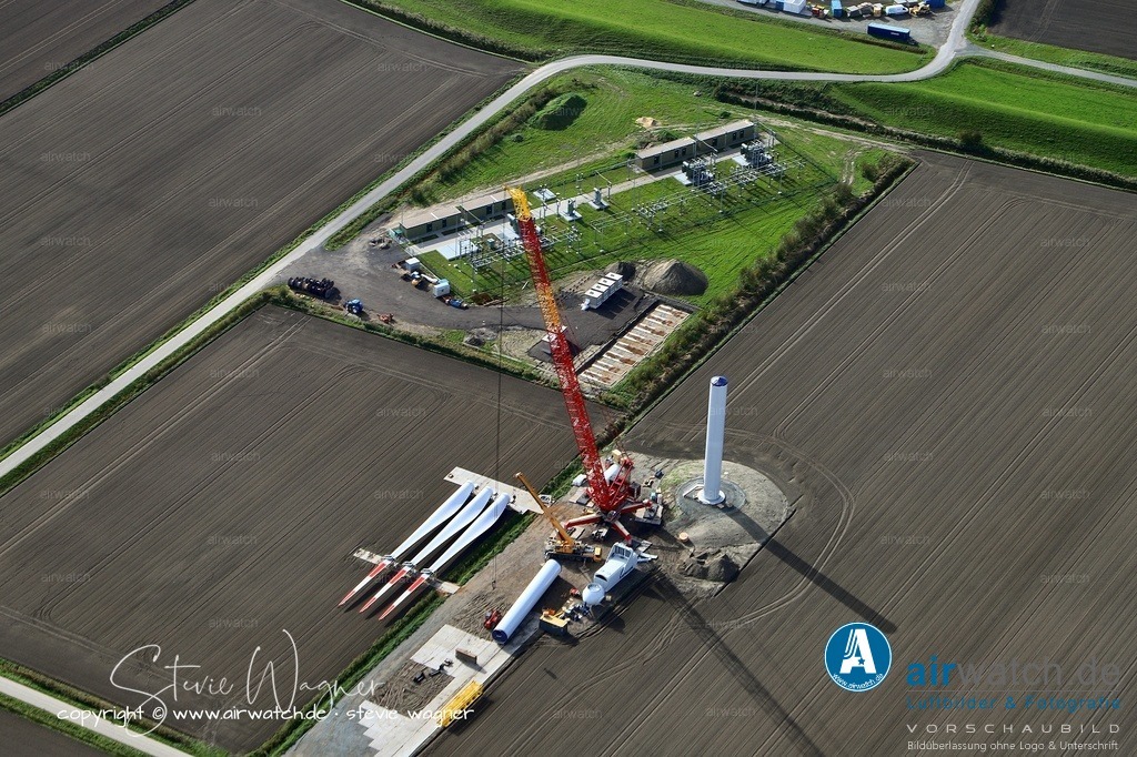 Windpark Reussenköge - Bürgerwindpark Reußenköge | Im Rahmen des Repowerings im Windpark Reußenköge kamen moderne Windenergieanlagen (WEA) von Nordex und Vestas zum Einsatz, um ältere, leistungsschwächere Anlagen zu ersetzen. 