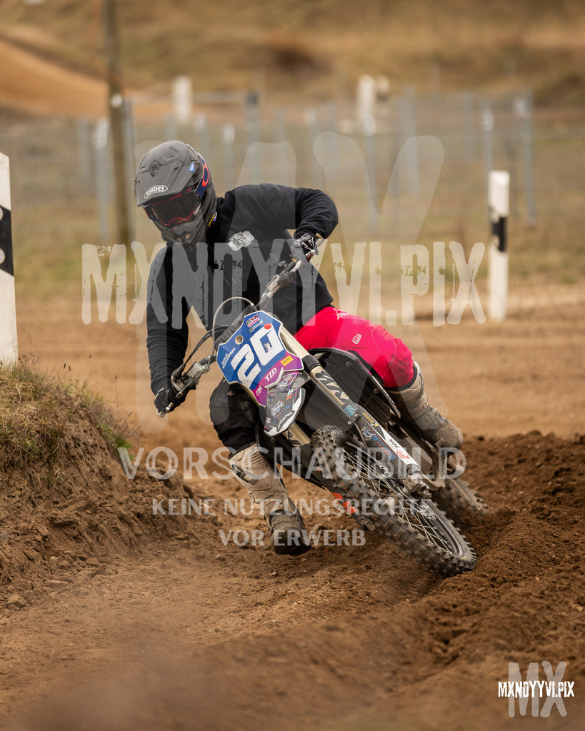 866A1526 | mxndyyvipix