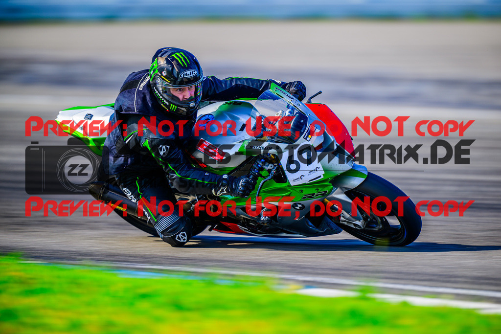 MaZZes_FotoMatrix_240520_6021986_2359 | WEISS