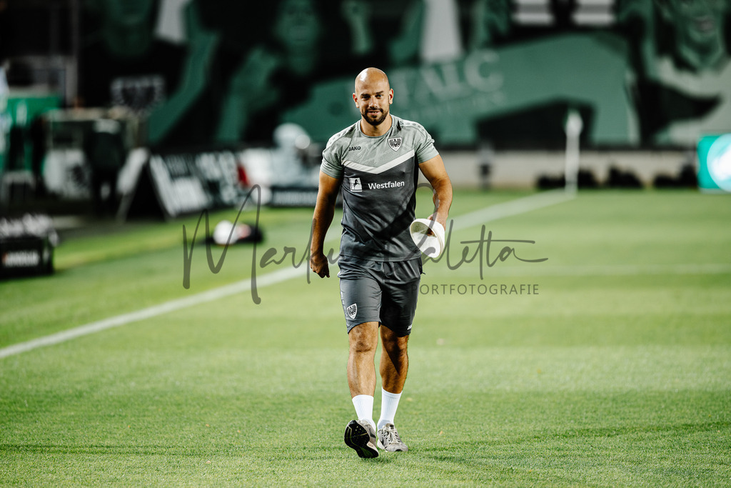 2. Bundesliga, Saison 2024/25, 7. Spieltag: SC Preußen Münster - FC Schalke 04 | Münster, 28.09.2024: 2. Bundesliga, 7. Spieltag, SC Preußen Münster gegen FC Schalke 04 im LVM-Preußenstadion in Münster. Foto: sportfotografie.ms | Markus Paletta - Realisiert mit Pictrs.com