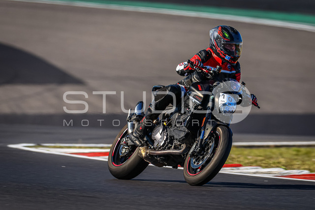 0101-260526NBR-003_101 | Deine Full-Service-Agentur für ✔️Videoproduktionen und ✔️Motorsportfotografie Jetzt Angebot anfragen!