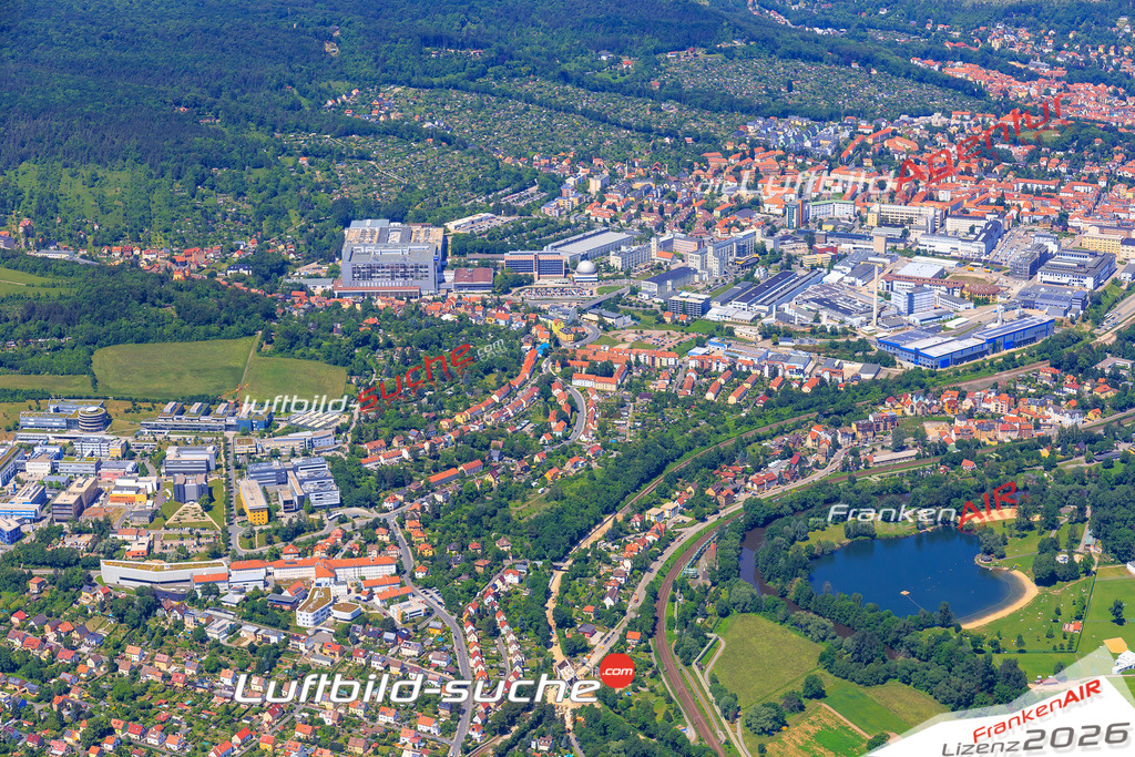Die Luftaufnahme der Stadt Jena wurde vom UL-Flugzeug heraus erstellt ( keine Drohne )- hohe Auflösung für beste Qualität