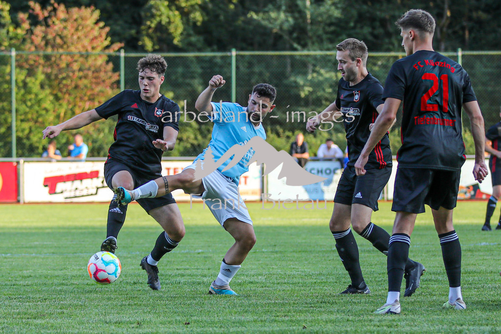 OE7A5964 | mitte, Julian Beer