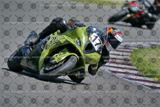 26BT02-1206 | markuskiefer.com - Realisiert mit Pictrs.com