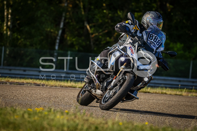 0888-260530DCB-007_888 | Deine Full-Service-Agentur für ✔️Videoproduktionen und ✔️Motorsportfotografie Jetzt Angebot anfragen!