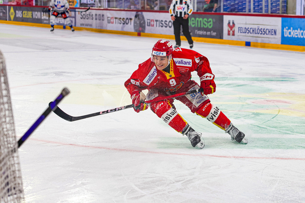 EHCB vs GCK 20260104-8935 | Sportbilder, Sportfotograf, Hochzeits- und Eventfotografin, Flugshows, Portraits und Tiershooting, Aviation, Downhill, Nationalleague, Swissleague, International