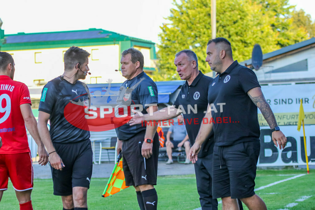 ASV Klagenfurt - SC St Veit 1-6, Unterliga Ost  3. Runde | Julian Salentinig (SC St. Veit #19) Florian Görgei (ASV Klagenfurt) Wolfgang Thun-Hohenstein (ASV Klagenfurt) Jürgen Hartenberger, Walter Pudgar, ASV Klagenfurt - SC St Veit 1-6 am 11.08.2023 in Klagenfurt
(Sportplatz Annabichl), Austria, (Photo by Ernst Krawagner sport-fan.at) - Realisiert mit Pictrs.com