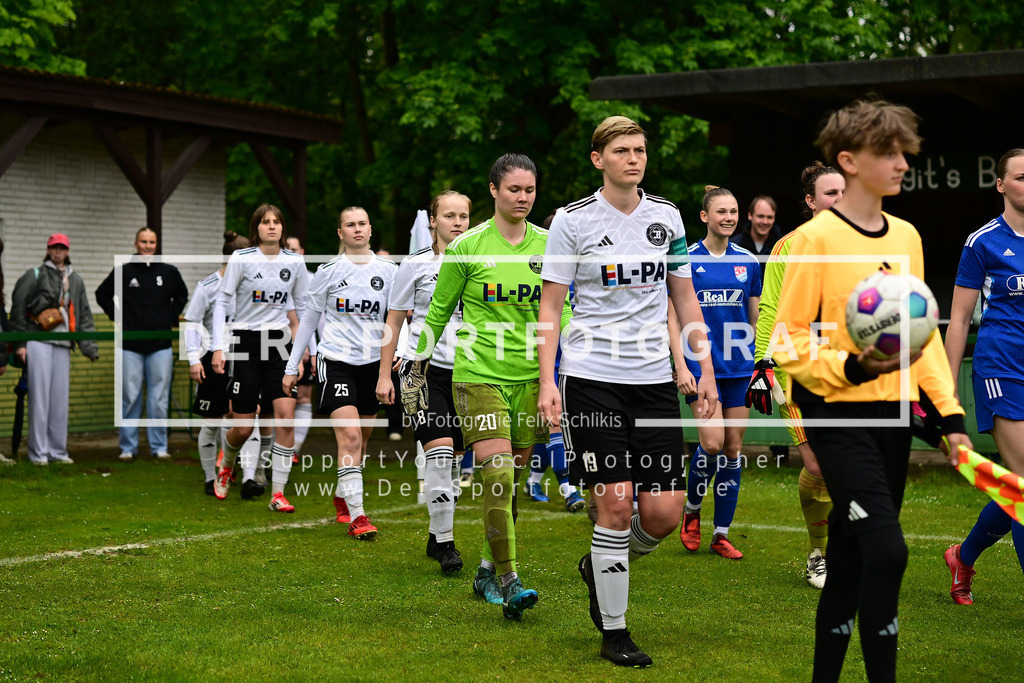 Fußball I Frauen I Saison 2025-2026 I Niedersachsen-Pokal I Halbfinale I FC Jesteburg-Bendestorf - SV TiMoNo I 193421 | Der Sportfotograf. - Realisiert mit Pictrs.com