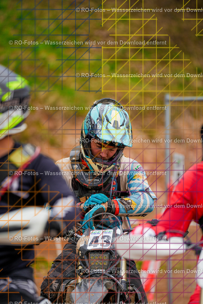 5 Lauf Mernes-79 | Sportfotografie von RO-Fotos: Motorsport, Motocross, Enduro, Laufveranstaltungen und Triathlon. Professionelle Fotos von Sportlern und Events. - Realisiert mit Pictrs.com