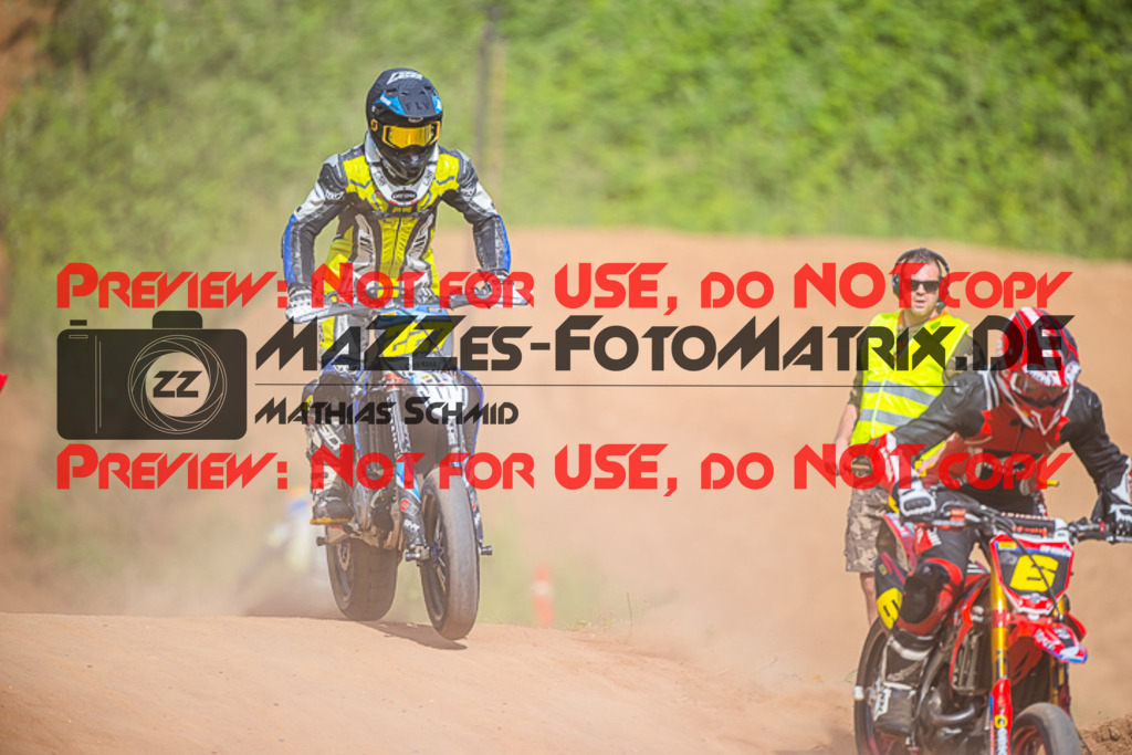 MaZZes_FotoMatrix_220528_7066 | Fotograf Mathias Schmid
Sportfotograf,
Eventfotograf,
Hochzeitsfotograf,
Portraitfotograf