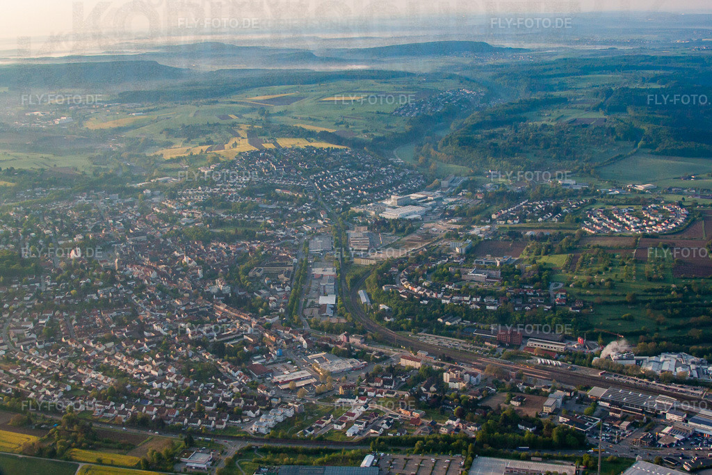 Ortsansicht von Osten | Luftbild: Ortsansicht von Osten in Bretten im Bundesland Baden-Württemberg in Deutschland. Foto: IMG_56933.jpg vom 08.05.2013 durch Werner Riehm/FLY-FOTO.de - Realisiert mit Pictrs.com
