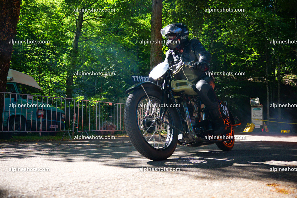 P1026126 | Erleben Sie atemberaubende, hochqualitative Fotos Ihrer Fahrt entlang der malerischen Alpenstraßen. Besuchen Sie alpineshots.com, um professionelle Aufnahmen Ihrer unvergesslichen Reise zu finden und zu kaufen - Realisiert mit Pictrs.com