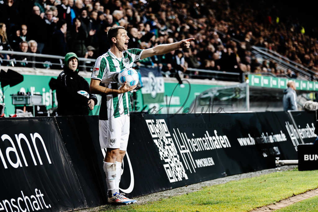 2. Bundesliga, Saison 2024/25, 7. Spieltag: SC Preußen Münster - FC Schalke 04 | Münster, 28.09.2024: 2. Bundesliga, 7. Spieltag, SC Preußen Münster gegen FC Schalke 04 im LVM-Preußenstadion in Münster. Foto: sportfotografie.ms | Markus Paletta - Realisiert mit Pictrs.com