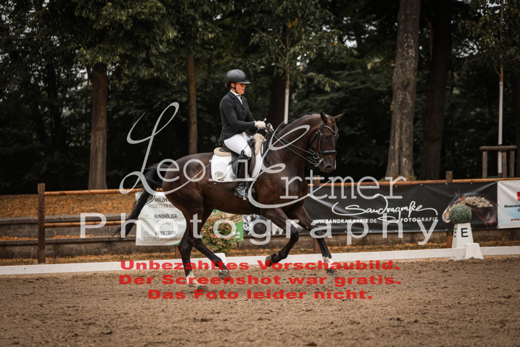 01.SaDrM00028 | Leoni Ertmer Photography - Realisiert mit Pictrs.com