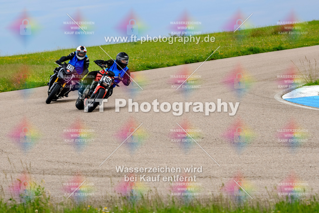 MotoTeam-2270 | Hier findet Ihr Bilder von Touristenfahrten auf der Nürburgring Nordschleife oder von anderen Veranstaltungen die ich besucht habe. Viel Spass beim Durch Schauen 