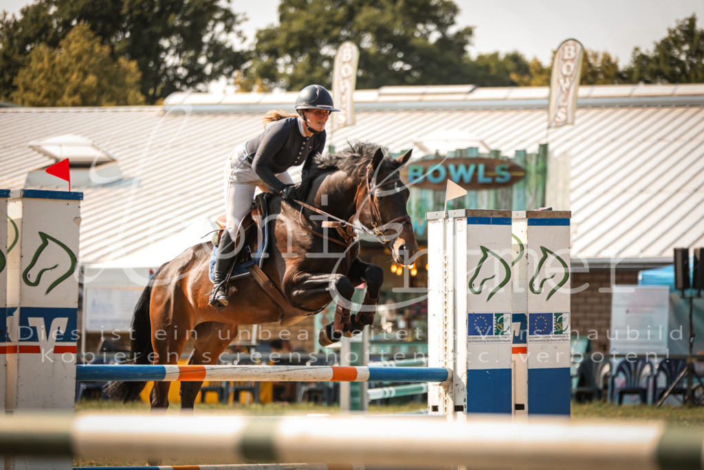 13.FrPfA00131 | Leoni Ertmer Photography - Realisiert mit Pictrs.com