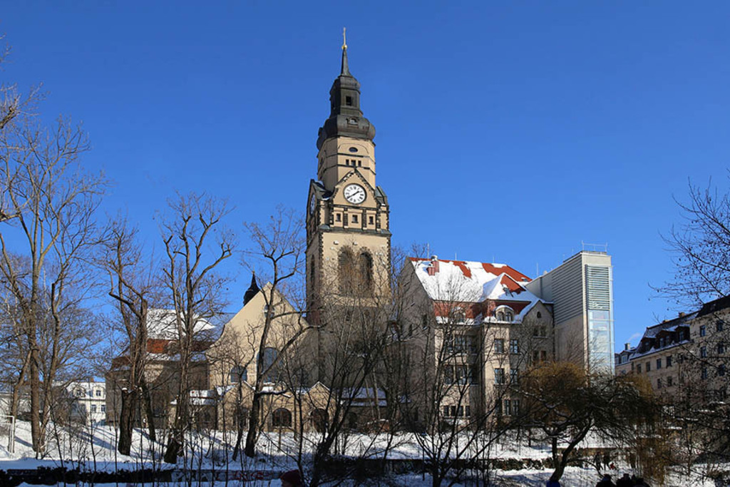 Philippuskirche im Winter | Entdecke über 20 Kategorien Leipzig-Motive: Foto-Downloads, hochwertige Poster, Leinwand- & Fine-Art-Prints. Jetzt Lieblingsfoto im Bildlexikon Leipzig Shop bestellen!