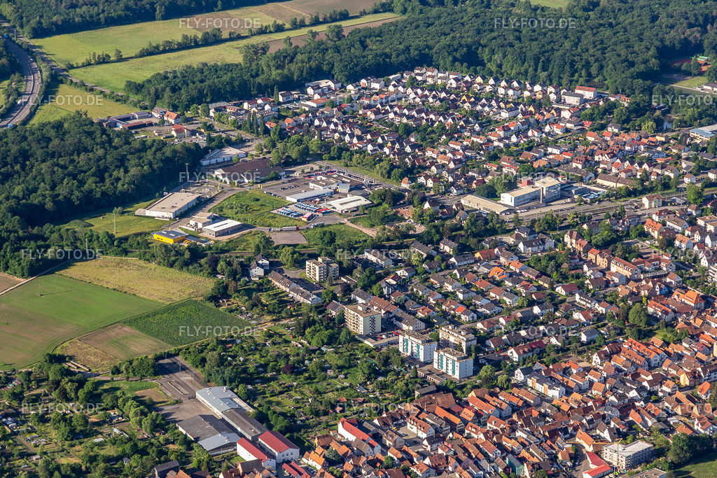Gartenstadt www.kandel.de | Luftbild: Gartenstadt www.kandel.de in Kandel im Bundesland Rheinland-Pfalz in Deutschland. Foto: IMG_132249.jpg vom 28.05.2022 durch ©2025 Werner Riehm fly-foto.de/copyright - Realisiert mit Pictrs.com