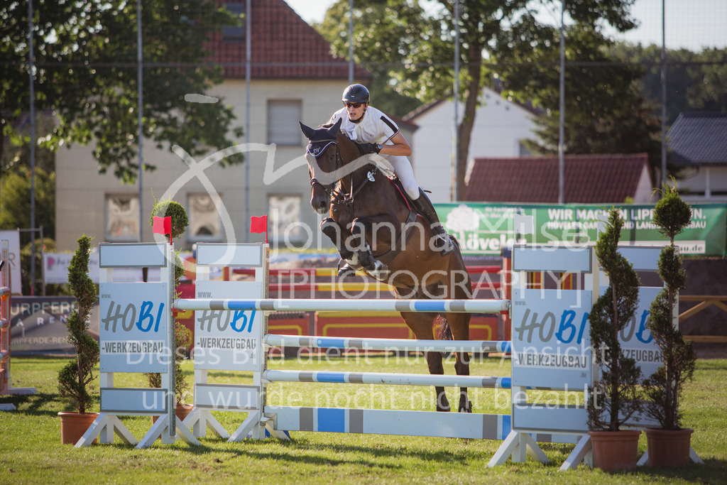 220716_LC_Waldbach-540 | Deine schönsten Turniermomente als professionelle Fotos! Entdecke hochwertige Pferdesport-Fotografie im Online-Shop. Jetzt Fotos finden & bestellen!