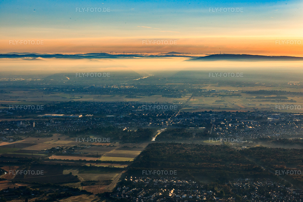 Luftbild: Aussicht bis zum Odenwald in Schwetzingen im Bundesland Baden-Württemberg in Deutschland. Foto: IMG_110886.jpg vom 08.09.2018 durch Werner Riehm/FLY-FOTO.de