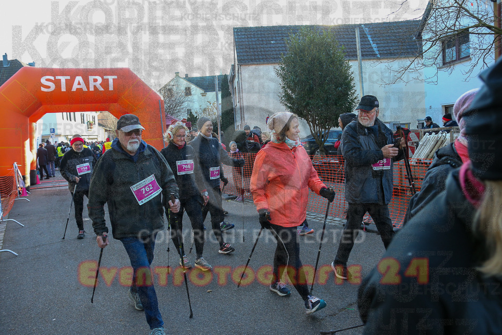 241201_1030_EX1_8238 | Sportfotografie im Rhein-Sieg Kreis, Köln, Bonn, NRW, Rheinland Pfalz, Hessen, etc. Unser Tätigkeitsfeld umfasst den Laufsport vom Volkslauf über den Marathon, Duathlon, Triathon bis zum Ultralauf wie Kölnpfad Ultra oder Schindertrail.