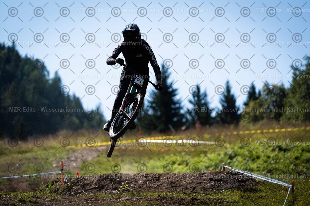 x-177 | mzredits - Realisiert mit Pictrs.com